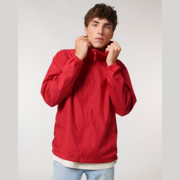 EXP10538 Jacheta multifunctionala -red_studio_lifestyle_main_front Jachetă multifuncțională